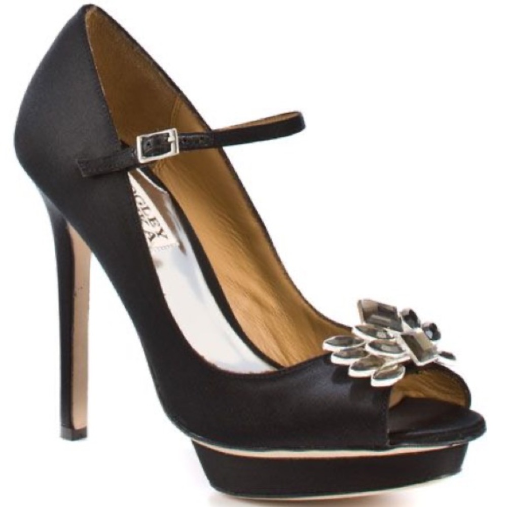 NIB Badgley Mischka Kindred Open Toe Pump